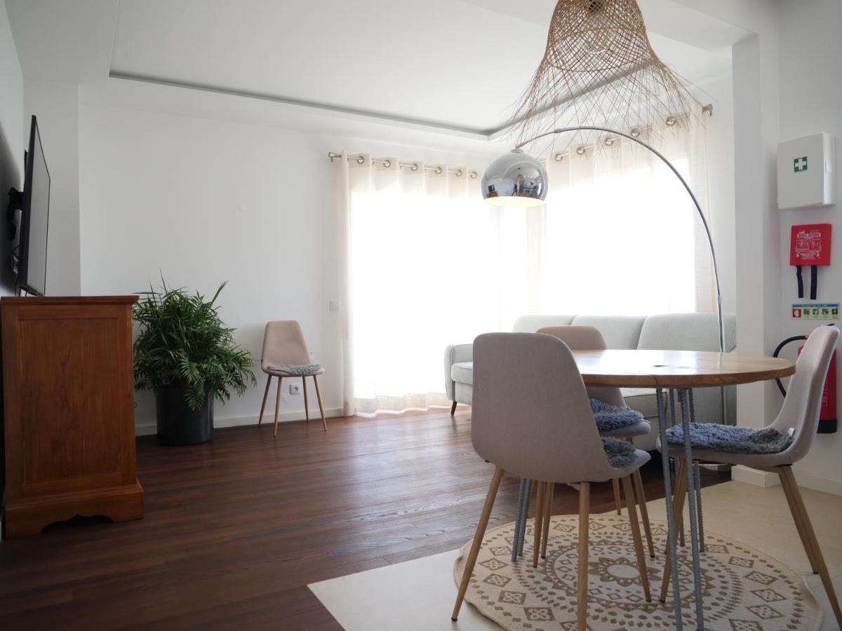 Cozy Apartment With Sea View Over Meia Praia Lagos Exteriör bild